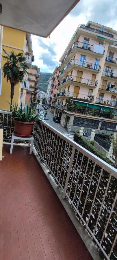 Azzurra Holiday Home: Seaside Retreat with Wi-Fi and Balcony Rapallo Exterior photo